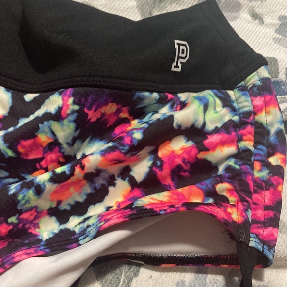NWT VS pink swim shorts - Picture 5 of 8